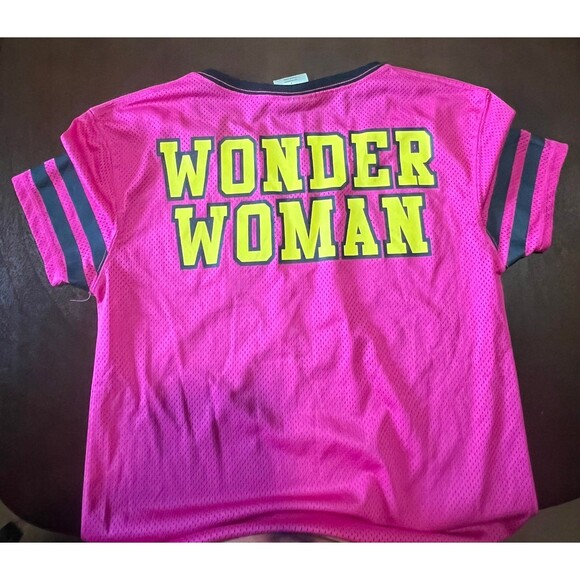 Wonder Woman‎ DC Comics PinkJersey Lightweight Size medium - Picture 5 of 6